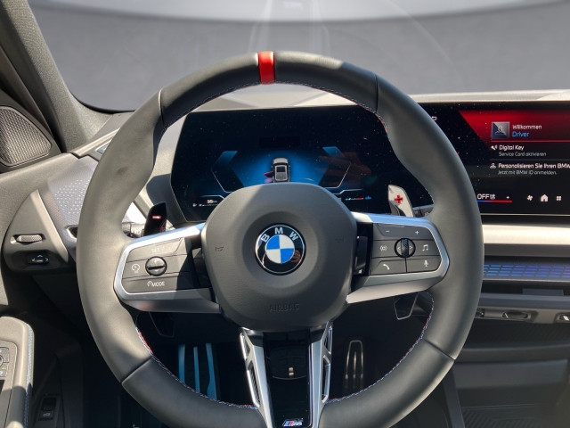 Bild 9: BMW M135 5-Türer