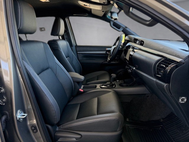 Bild 10: Toyota Hilux 2,8 l AT Double Cab Invincible