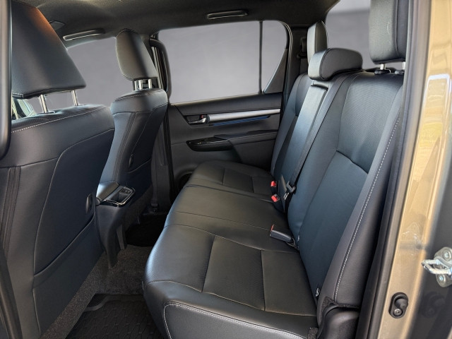 Bild 11: Toyota Hilux 2,8 l AT Double Cab Invincible