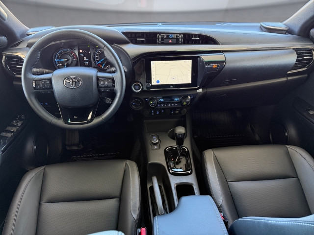 Bild 8: Toyota Hilux 2,8 l AT Double Cab Invincible