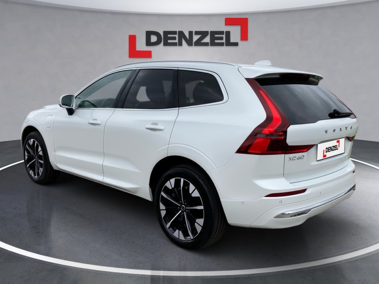 Bild 2: VOLVO PKW XC60 Plus, T6 eAWD Plug-in Hybrid, Elektrisch/Benzin, Bright