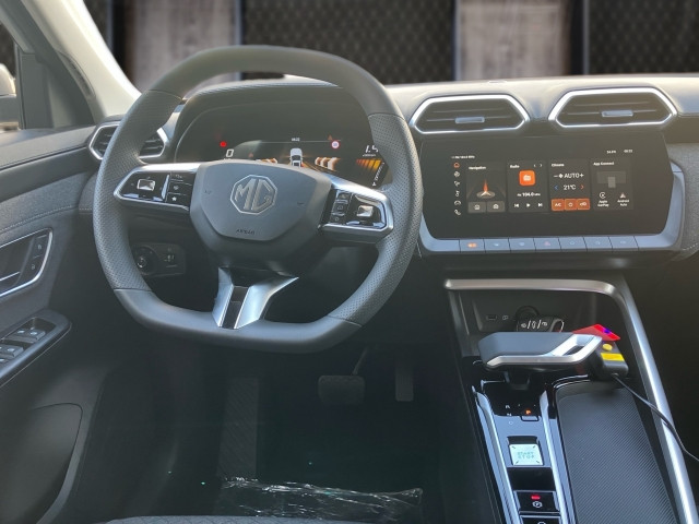 Bild 6: MG ZS HEV Select Heizpaket/25.5