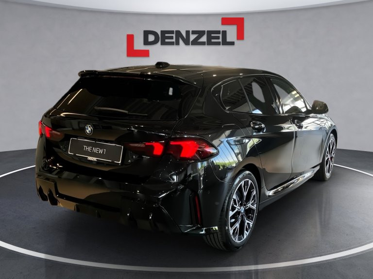 Bild 12: BMW 116 5-Tüerer F70