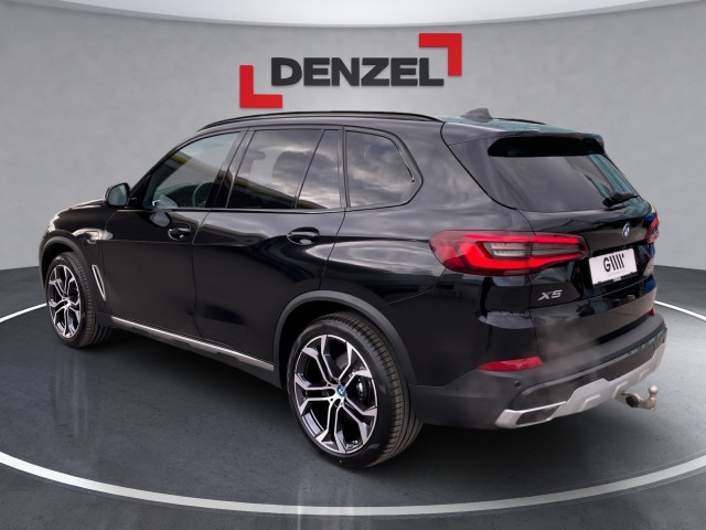 Bild 2: BMW X5 xDrive45e PHEV Aut.