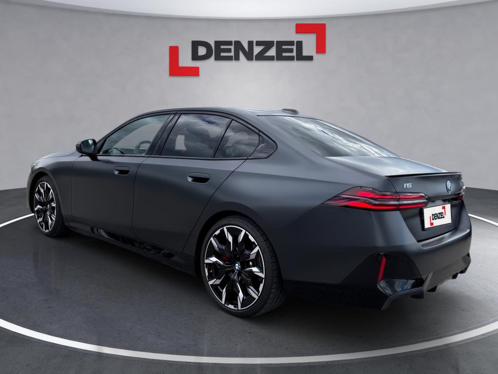 Bild 2: BMW i5 eDrive40 Limousine