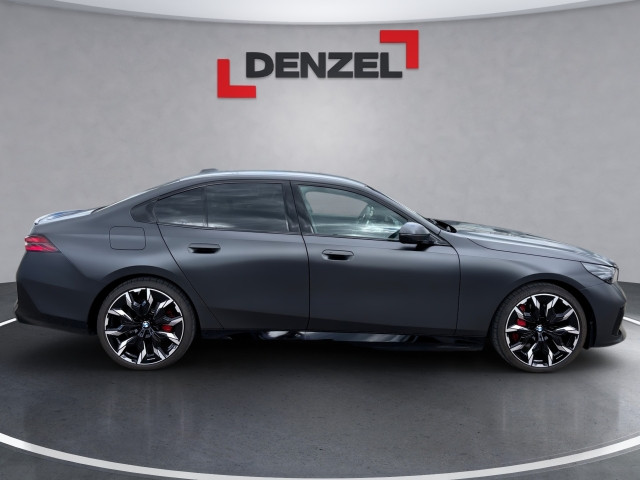 Bild 4: BMW i5 eDrive40 Limousine