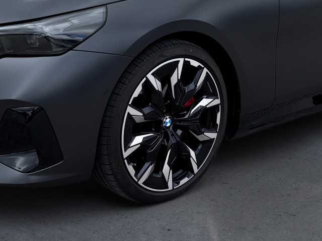 Bild 7: BMW i5 eDrive40 Limousine