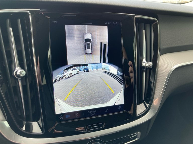 Bild 13: VOLVO PKW V60 Plus, T6 eAWD Plug-in Hybrid, Elektrisch/Benzin, Dark