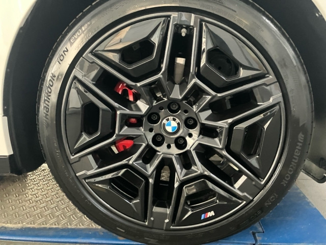 Bild 7: BMW PKW i-Serie iX xDrive45