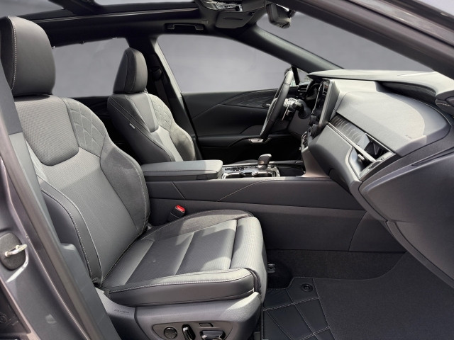 Bild 10: Lexus RX450h 4WD Luxury + Panorama Glasdach MY2026