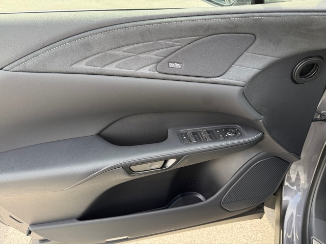 Bild 13: Lexus RX450h 4WD Luxury + Panorama Glasdach MY2026