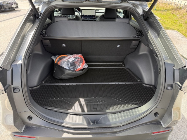 Bild 12: Toyota bZ4X 5-tg Active Drive  Frontantrieb