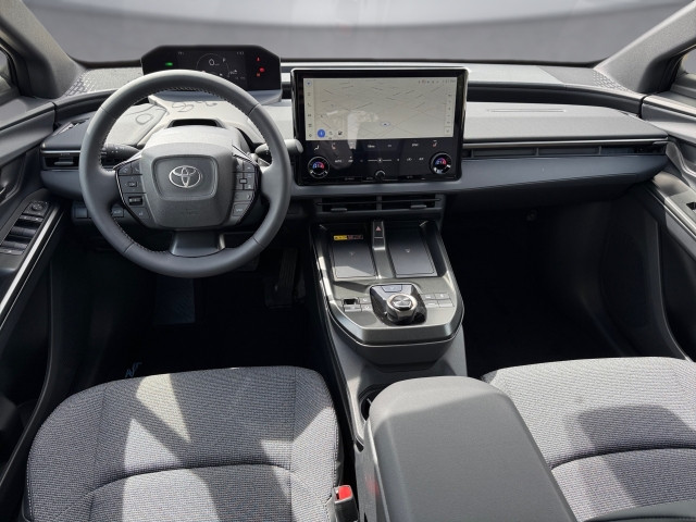 Bild 8: Toyota bZ4X 5-tg Active Drive  Frontantrieb