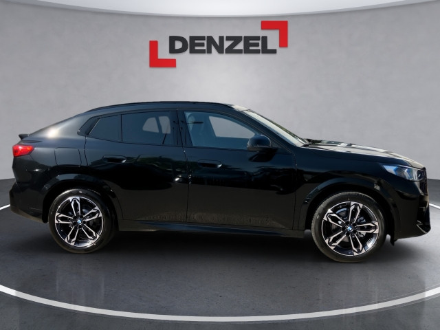 Bild 10: BMW iX2 eDrive 20 U10