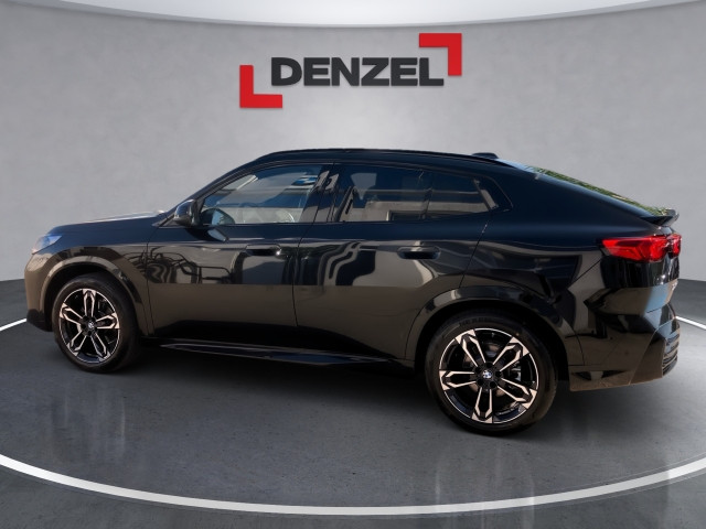 Bild 1: BMW iX2 eDrive 20 U10