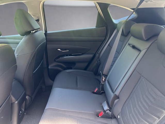 Bild 11: Hyundai Tucson NX4 Comfort Line 1,6 T-GDi HEV 4WD AT