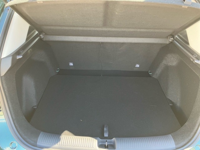 Bild 9: MG ZS HEV Select Heizpaket/25.5