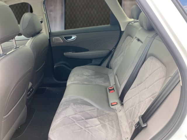 Bild 11: MG S6 Luxury 4WD 77kwh/299kw Österreich Paket EV/PHEV