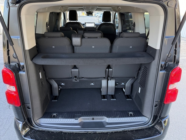 Bild 9: Toyota Proace Verso L1 5-türig Teamplayer 2,2L Diesel 8-S