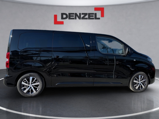 Bild 2: Toyota Proace Verso L1 5-türig Teamplayer 2,2L Diesel 8-S