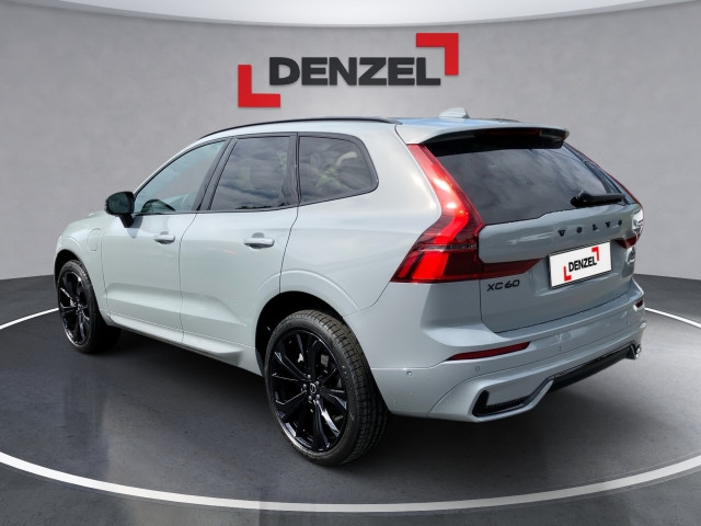 Bild 2: VOLVO PKW XC60 Black Edition Plus, T6 eAWD Plug-in Hybrid, Elektrisch/