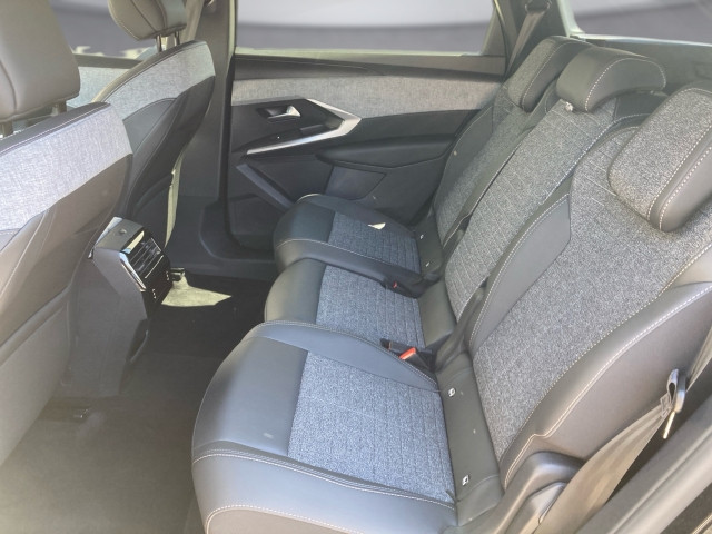 Bild 11: Peugeot 5008 Allure Hybrid 145 e-DCS6