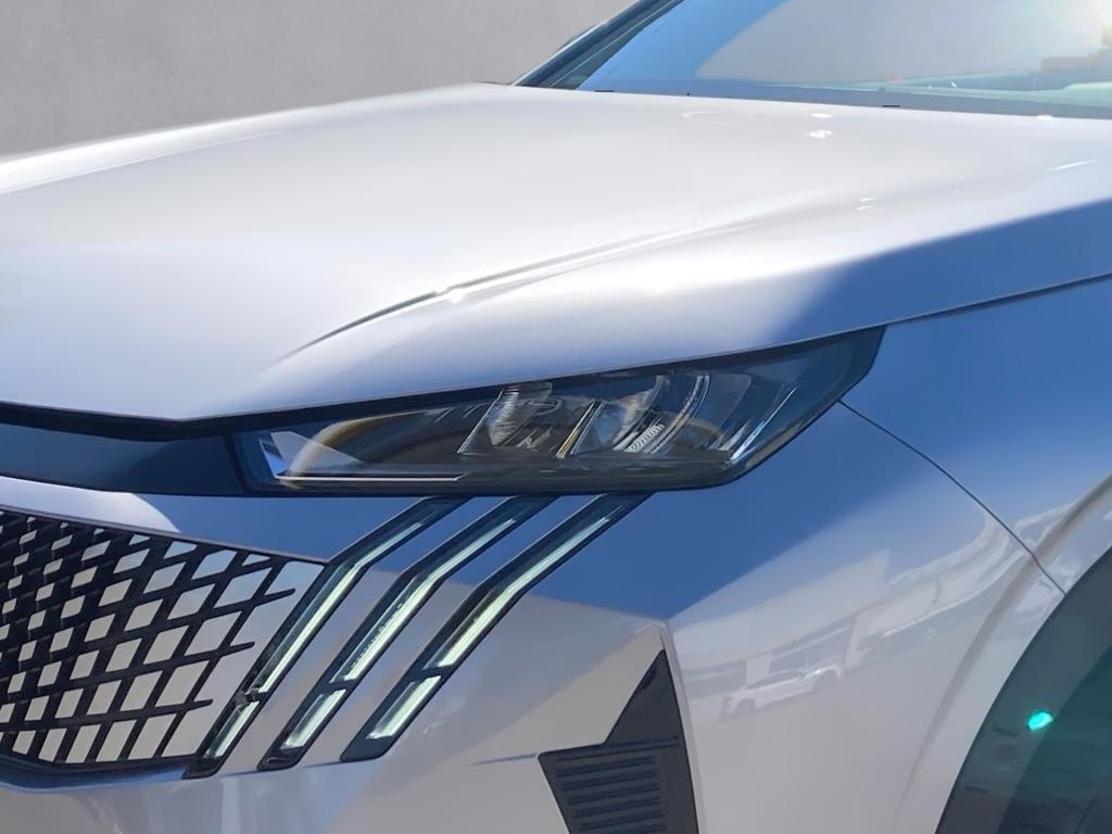 Bild 6: Peugeot 5008 Allure Hybrid 1