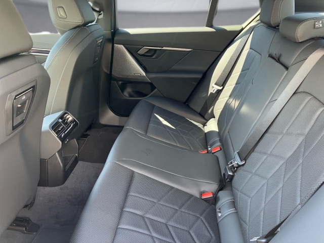 Bild 11: BMW 550e xDrive Limousine G60 XB1