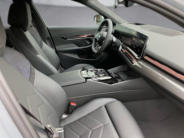 Bild 10: BMW 530e xDrive Limousine G60
