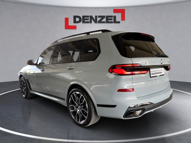 Bild 2: BMW X7 xDrive40d G07 B57
