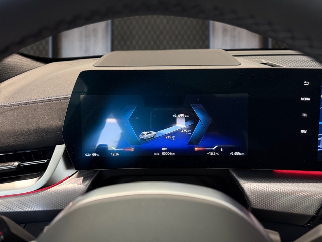 Bild 9: BMW iX2 eDrive20 U10 HB0