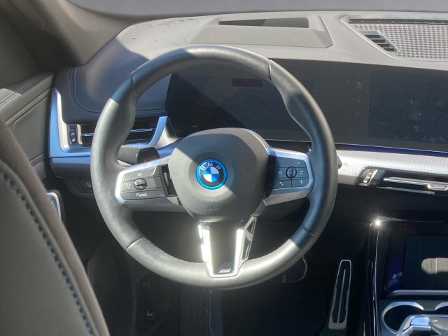 Bild 9: BMW iX1 xDrive30 U11