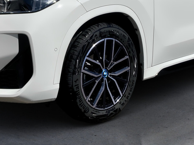 Bild 7: BMW iX1 xDrive30 U11