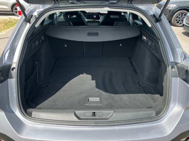 Bild 12: Peugeot 308 SW Allure Hybrid 145 e-DCS6