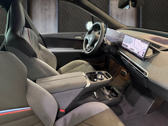 Bild 10: BMW PKW i-Serie iX xDrive60