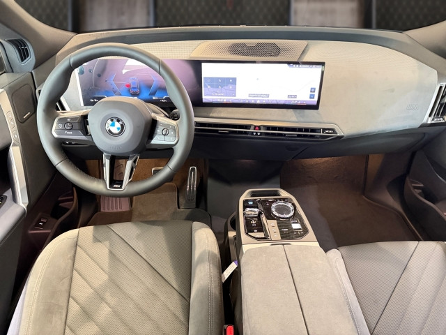 Bild 8: BMW PKW i-Serie iX xDrive60