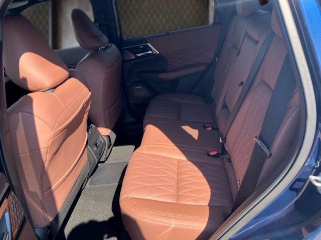 Bild 11: Mitsubishi Outlander PHEV 2,4 4WD Diamond Luxury Led. Braun