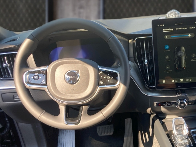 Bild 9: VOLVO PKW XC60 Black Edition Ultra, T6 AWD Plug-in Hybrid, Elektrisch/