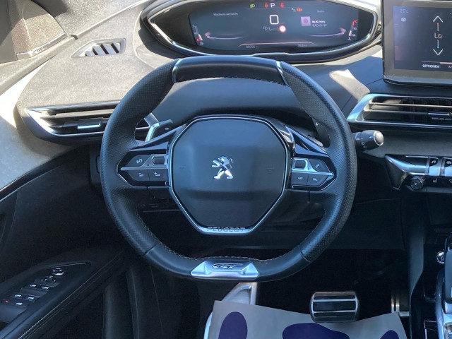Bild 9: Peugeot 5008 BlueHDI 180 EAT