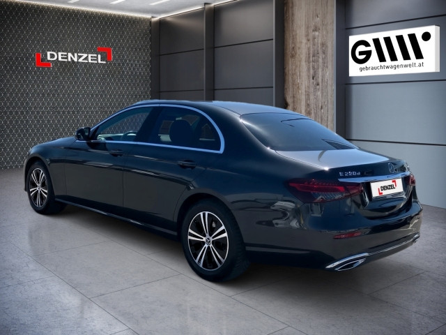 Bild 2: Mercedes E Klasse E220d 4Matic Aut. Allrad