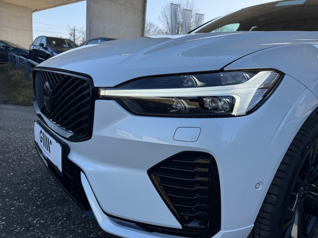 Bild 11: VOLVO PKW XC60 Black Edition Ultra, T6 eAWD Plug-in Hybrid, Elektrisch