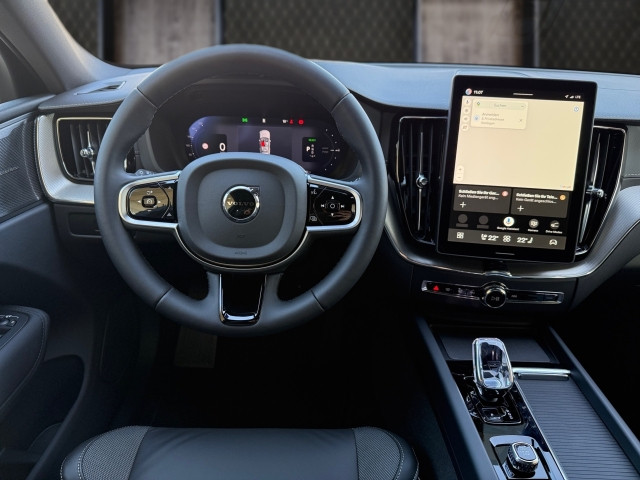 Bild 6: VOLVO PKW XC60 Black Edition Ultra, T6 eAWD Plug-in Hybrid, Elektrisch