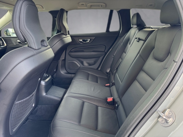 Bild 11: VOLVO PKW V60 Plus, T6 eAWD Plug-in Hybrid, Elektrisch/Benzin, Dark
