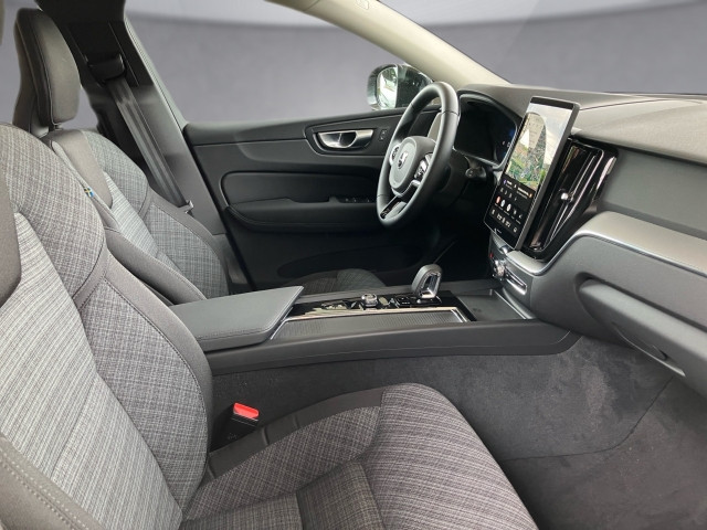 Bild 10: VOLVO PKW XC60 Core, B5 AWD Mild Hybrid, Benzin