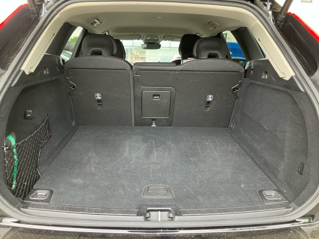 Bild 12: VOLVO PKW XC60 Core, B5 AWD Mild Hybrid, Benzin