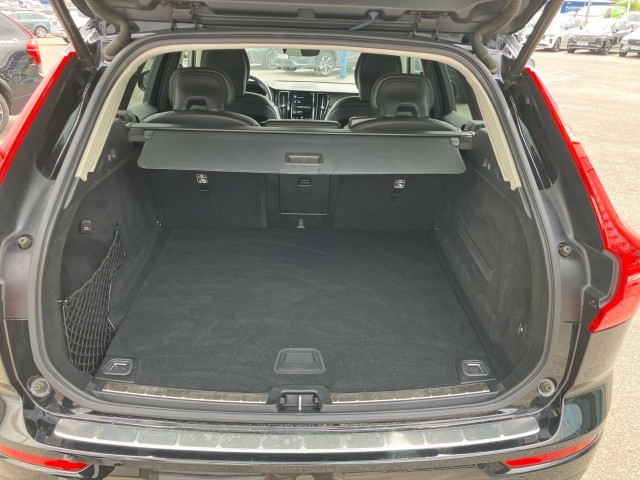 Bild 4: VOLVO PKW XC60 B4 AWD Momentum Pro Geartronic