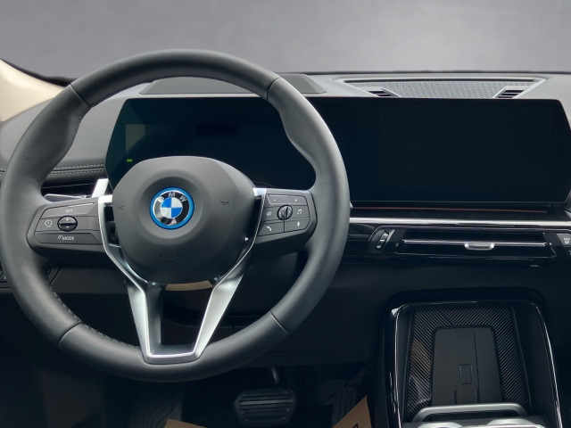 Bild 9: BMW X1 xDrive30e U11 XB2