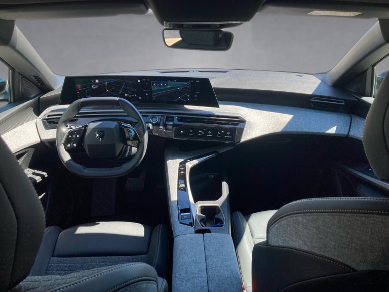 Bild 8: Peugeot 5008 Allure Hybrid 1