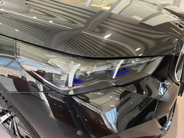 Bild 3: BMW i5 xDrive40 Touring