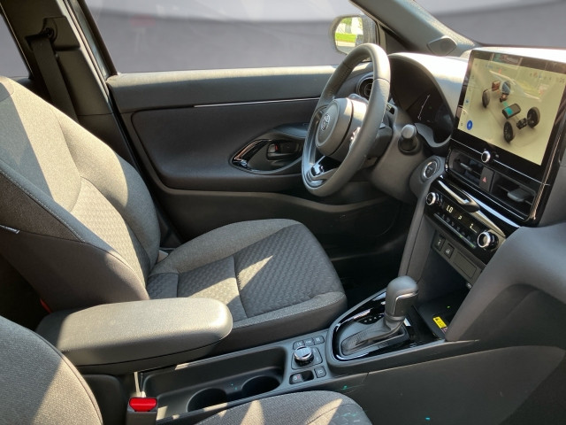 Bild 10: Toyota Yaris Cross - 1,5 l 4x4 HY  Active Drive